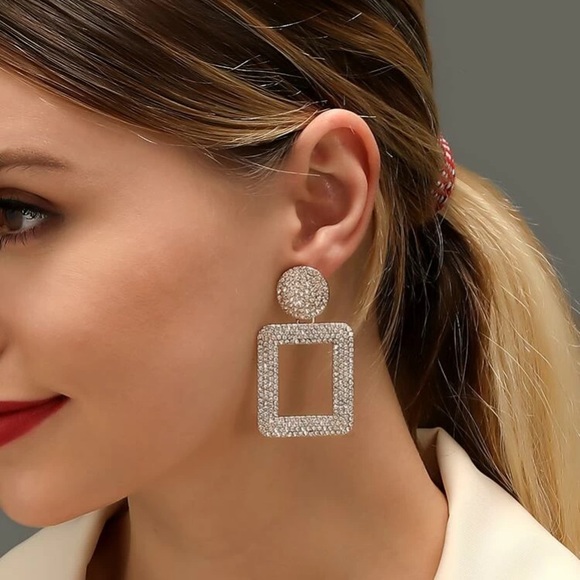 🆕LAST PAIR!🛍 Art Deco Rhinestone Earrings - Picture 3 of 3